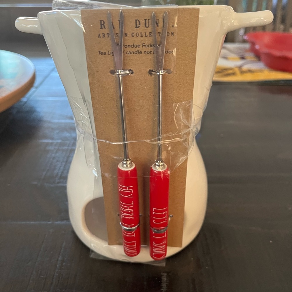 NWT Rae Dunn Fondue Set - Picture 4 of 10